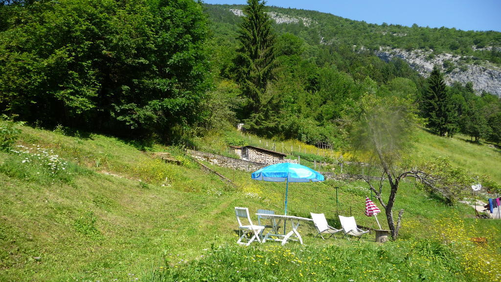 La Chouette A L'Heure Du Pinson Bed & Breakfast Saint-Pierre-d'Entremont  Dış mekan fotoğraf